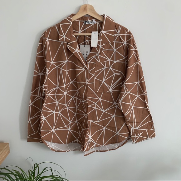 NA-KD - NWT - Oversized Geometric Button-up Shirt - Picture 1 of 7
